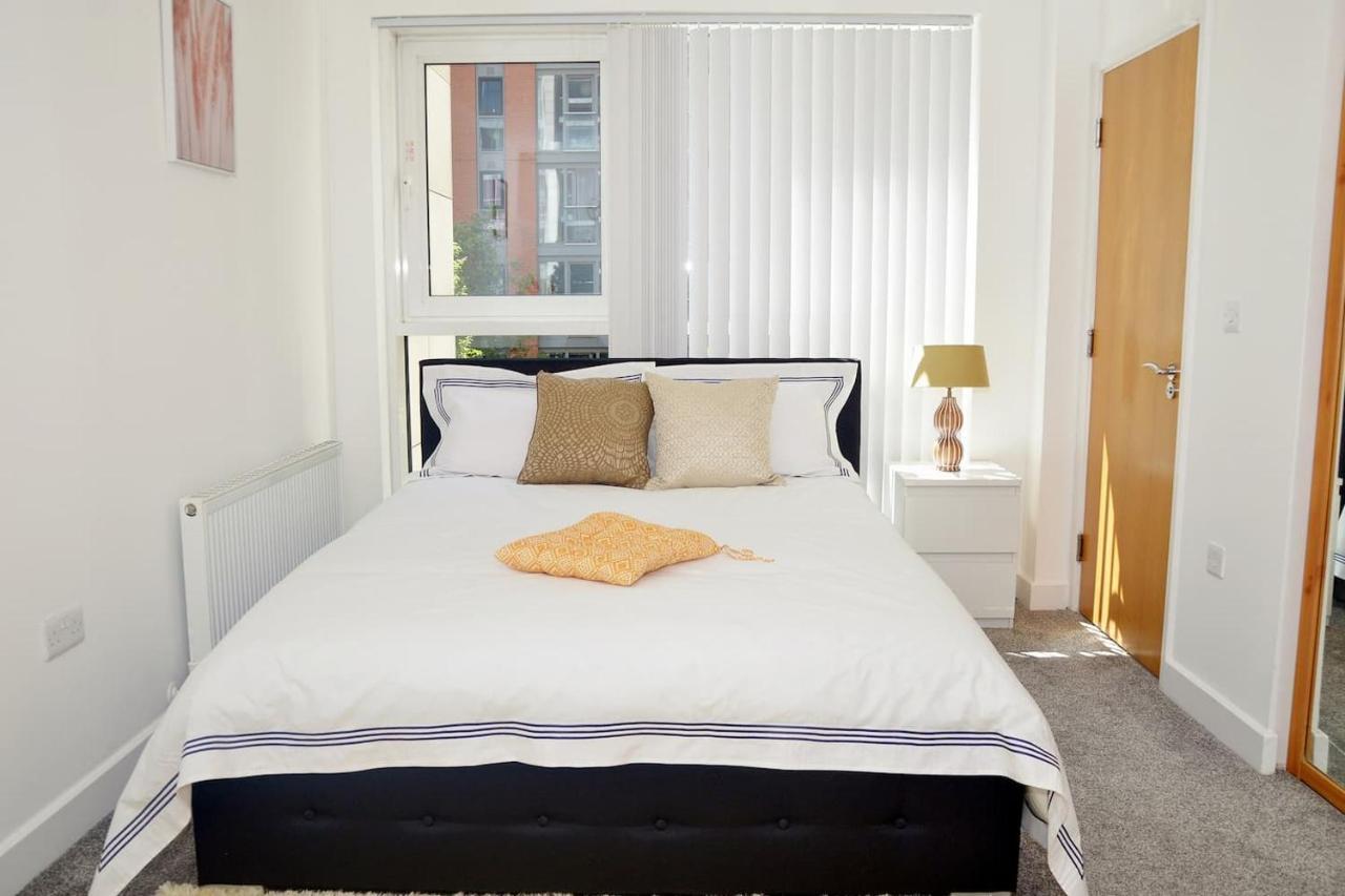 Apartmán Excel Luxury Flat Londýn Exteriér fotografie